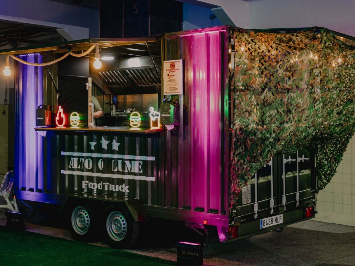 Container 4x2 verde militar