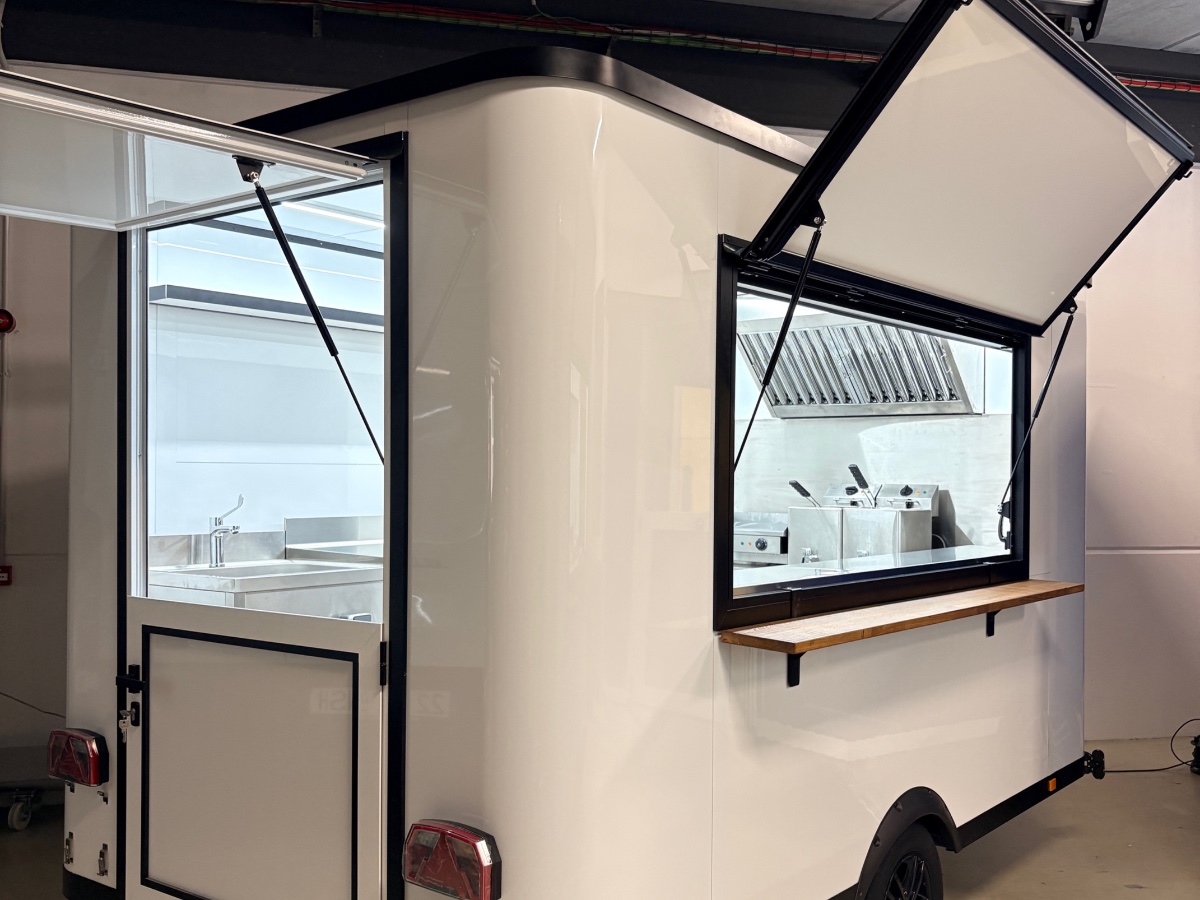 FOOD TRUCK 3,5x2