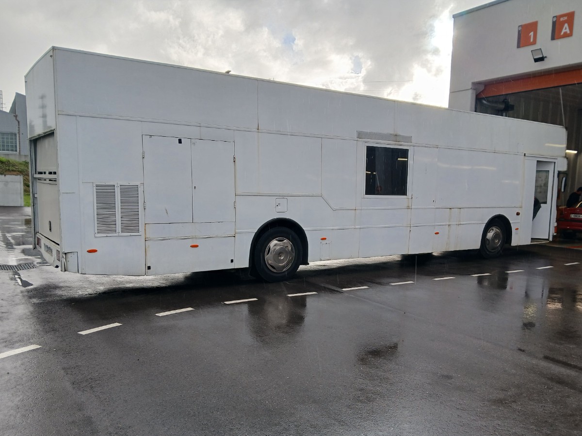 Autobús Tienda Bar Rest