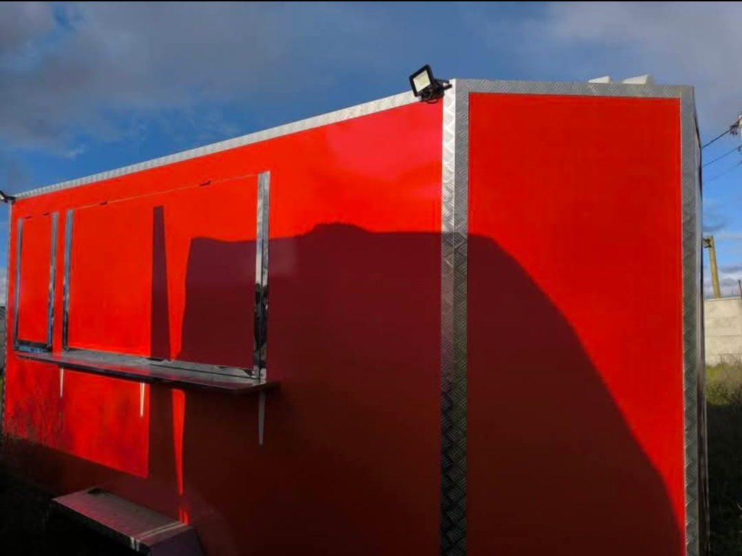 Food Truck Rojo Hechizo 4.85×2×2.20