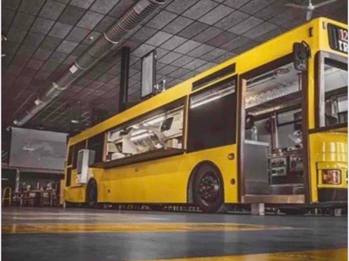 Mega Food Truck 12mts