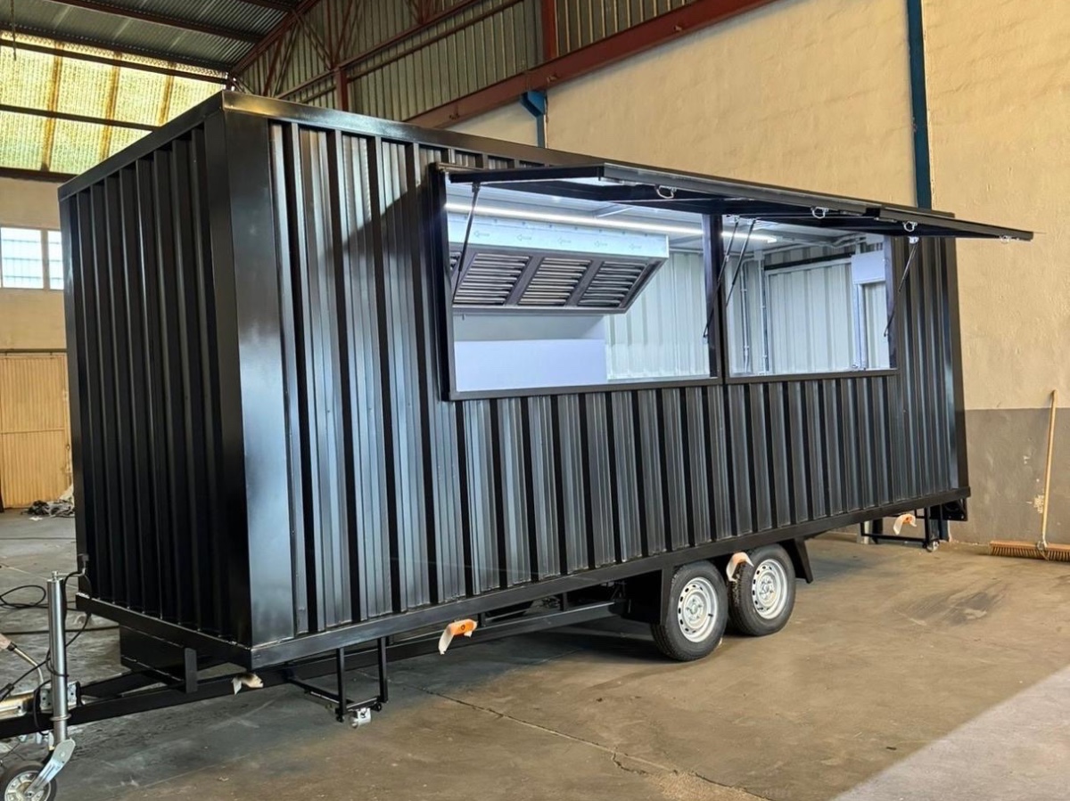 Foodtruck contenedor equipado