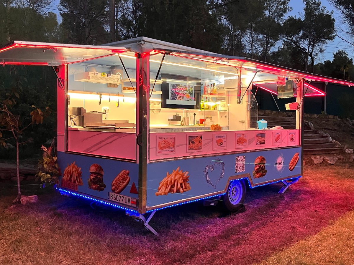 WODA Foodtruck EN VENTA