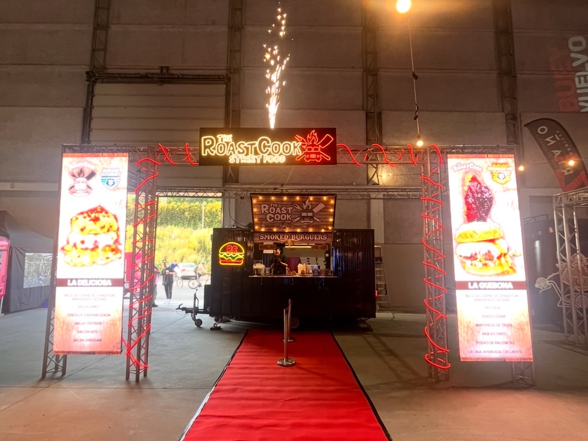 The Roast Cook Street Food