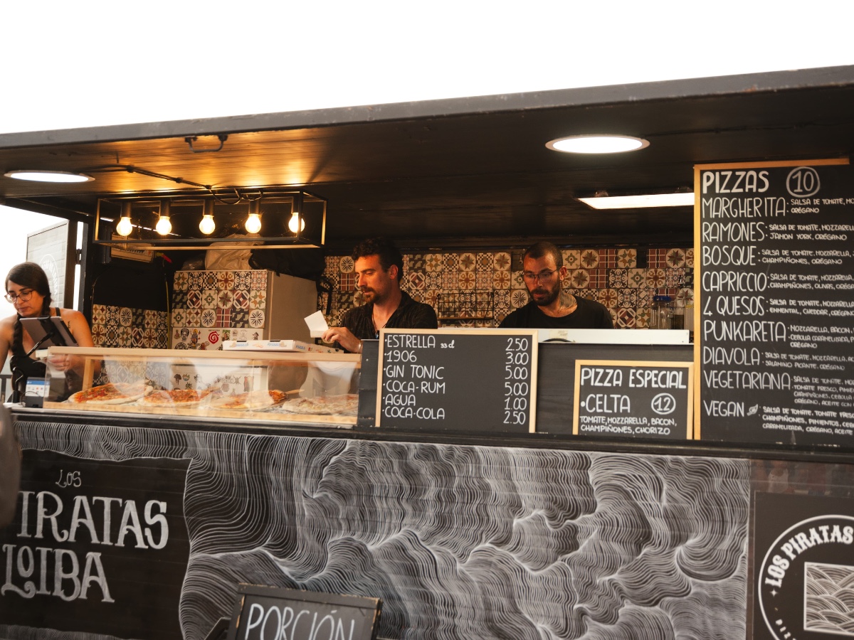 Los Piratas de Loiba food truck